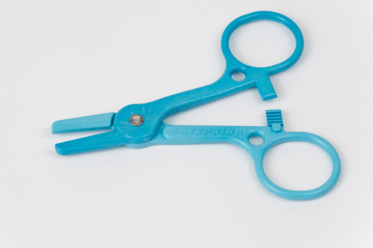 PLASTIC HEMOSTAT - SKY BLUE, 100 ea PER BAG : OC100-SB - Baseline Medical